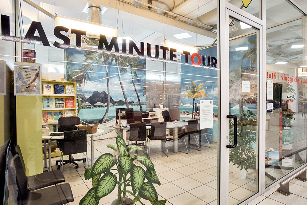 Last Minute Tour - Centro Commerciale Matrix Shop